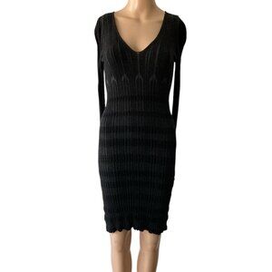 Max Studio Fitted Size S Knee Length Knit Dress